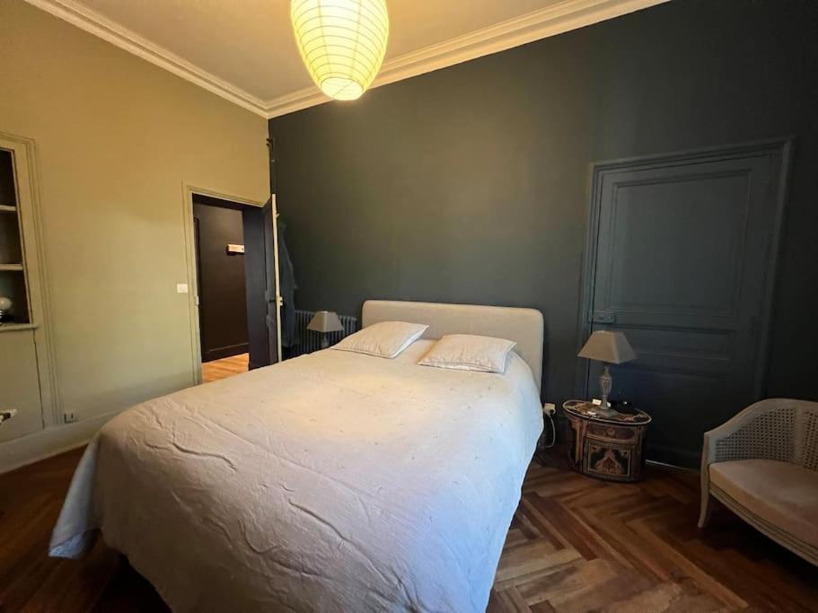 Coeur De Ville, Garage Prive Et Gratuit Avec Terrasse ! Cahors Exterior foto