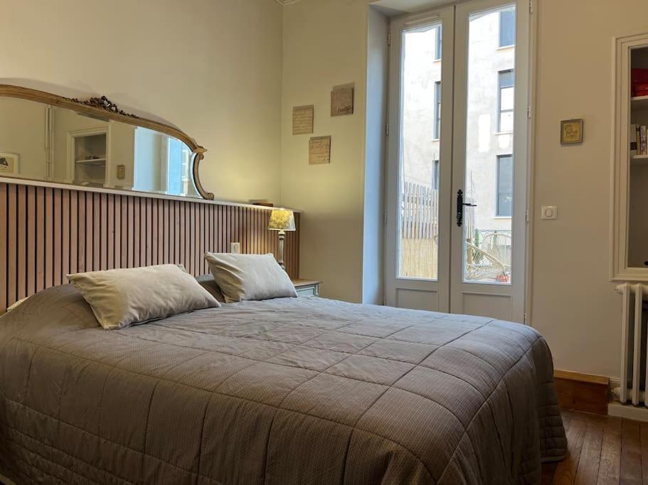 Coeur De Ville, Garage Prive Et Gratuit Avec Terrasse ! Cahors Exterior foto