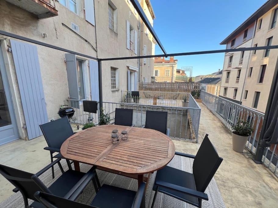 Coeur De Ville, Garage Prive Et Gratuit Avec Terrasse ! Cahors Exterior foto
